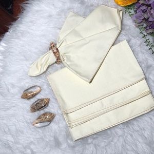 Vintage Napkins with Seashell Holders